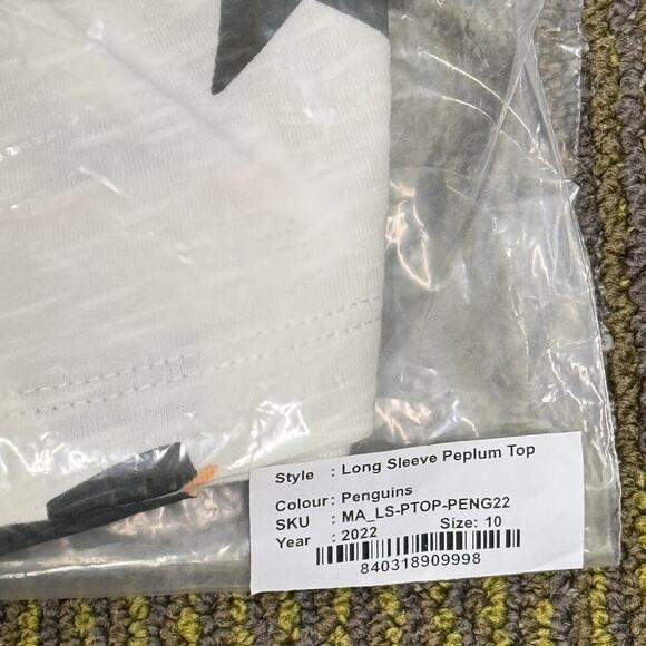 NWT Peplum Longsleeve Penguin Holiday Winter Sz 10 Monica + Andy organic cotton - Picture 5 of 6